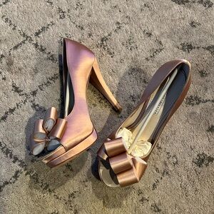 Vera Wang Light Pink Blush Satin Bow Platform HighHeels 7 1/2 Wedding